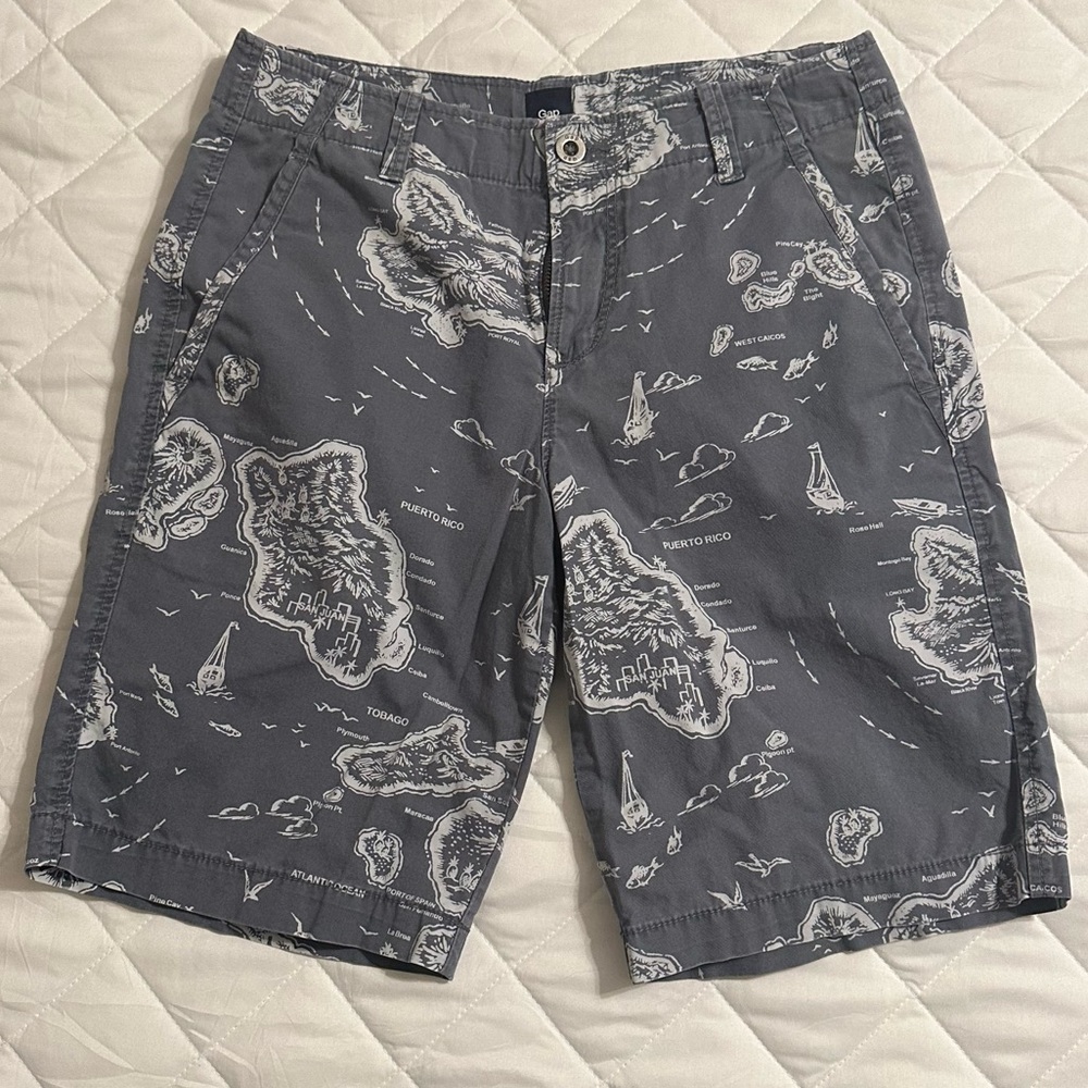 Like NEW GAP Men’s Size 28 Sunfaded Island Print Shorts-Blue Gray-9” Inseam